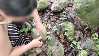 Viral Pinay MILF cooks, fucks & takes risky public forest fuck in Riverside
