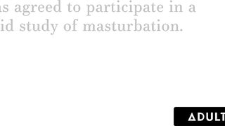 Elle Lee's solo interview: How women orgasm with clit rubbing, fingering, and masturbation