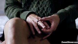 Watch my stepmom's milky white skin turn to jizz as I deepthroat and take a big load on her face