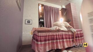 Old massage babe gets a mouthful of oral Detox & squirts in ecstasy