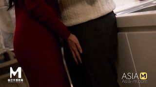 Watch as Asian M-Wife Swap and her hubby get naughty in HD