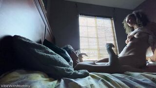 Stepmom with big butt takes a hot creampie after visit