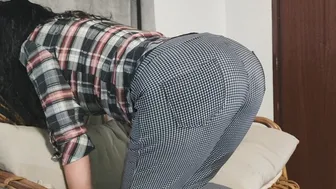 Stepmom with a hot ass begs for a creampie, but keep it secret!