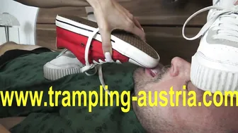 Watch these kinky goddesses dominate and smell their slaves' feet in sneakers