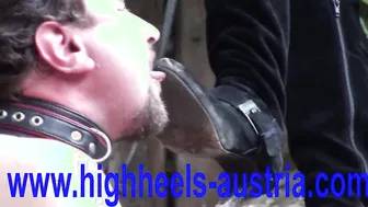 Stiefel Lecken dominates in high heels and dirty boots in the great outdoors