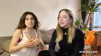 German amateur girl Geile Berlinerinnen indulges in some hot lesbian pussy licking and dildo play action