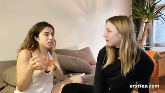 German amateur girl Geile Berlinerinnen indulges in some hot lesbian pussy licking and dildo play action