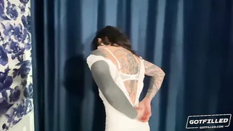 Romeo Mancini dominates Demi Morgan's tight box with his huge cock