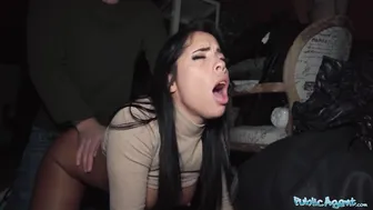 Megan Fiore's juicy bubble butt bounces as she takes a hard cock in public